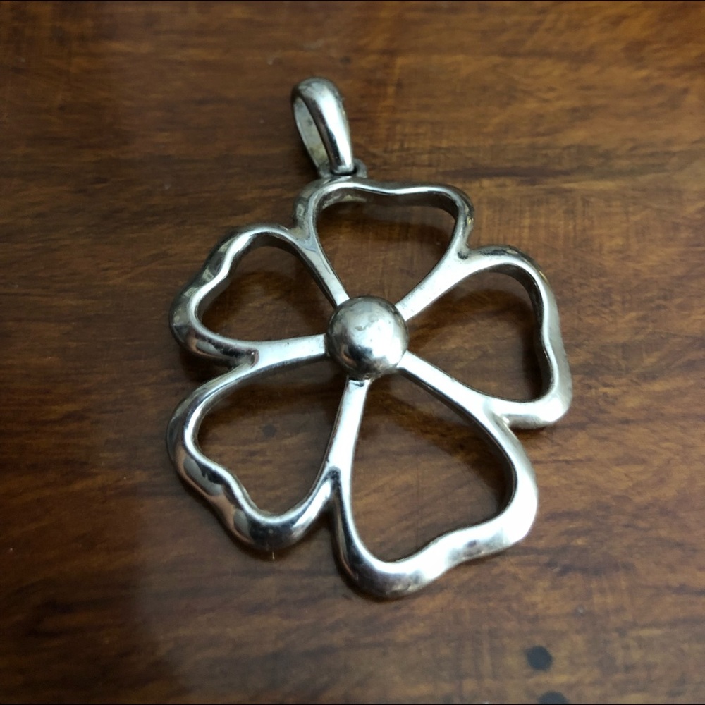 Large flower pendant